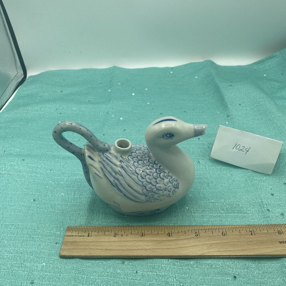 Vintage Chinese Porcelain Blue & White Hand Painted Duck Teapot 4.5” Tall - Picture 7 of 8